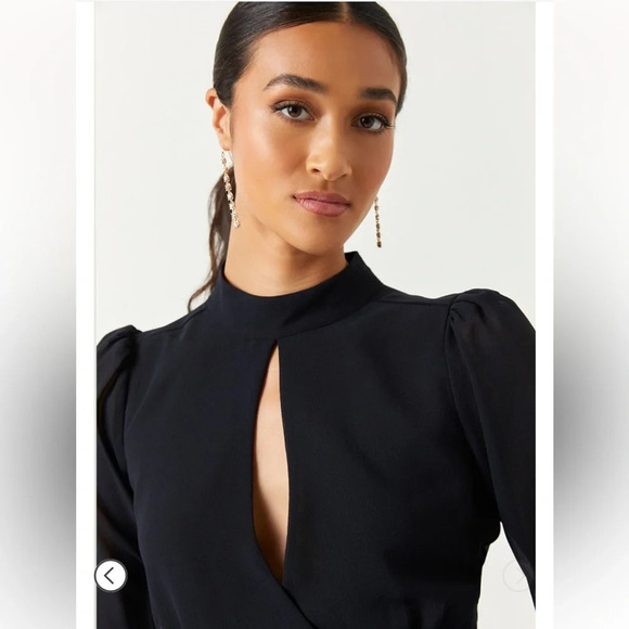 NWT Francesca’s Mi Ami Black Keyhole Wrap Dress Chiffon Sheer Sleeves Large Mock - Picture 3 of 15